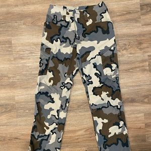 KUIU Sierra Pant - Mens - Vias - 28 - Used Like New